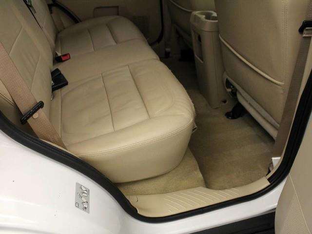 Ford Escape 2012 photo 23